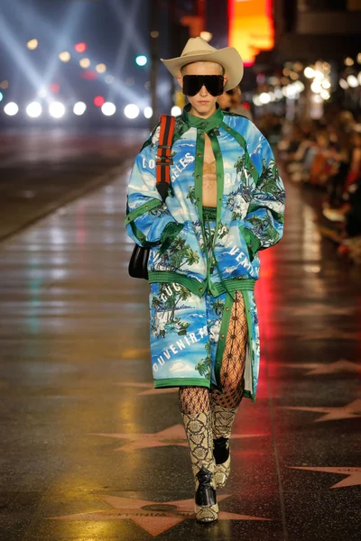 Look 51